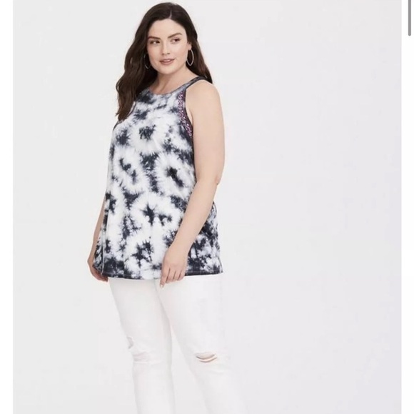 NWT Torrid Halter Sleeveless Tunic HighNeck Embroidered BlackWhite TieDye 12 L 0 - Picture 2 of 16
